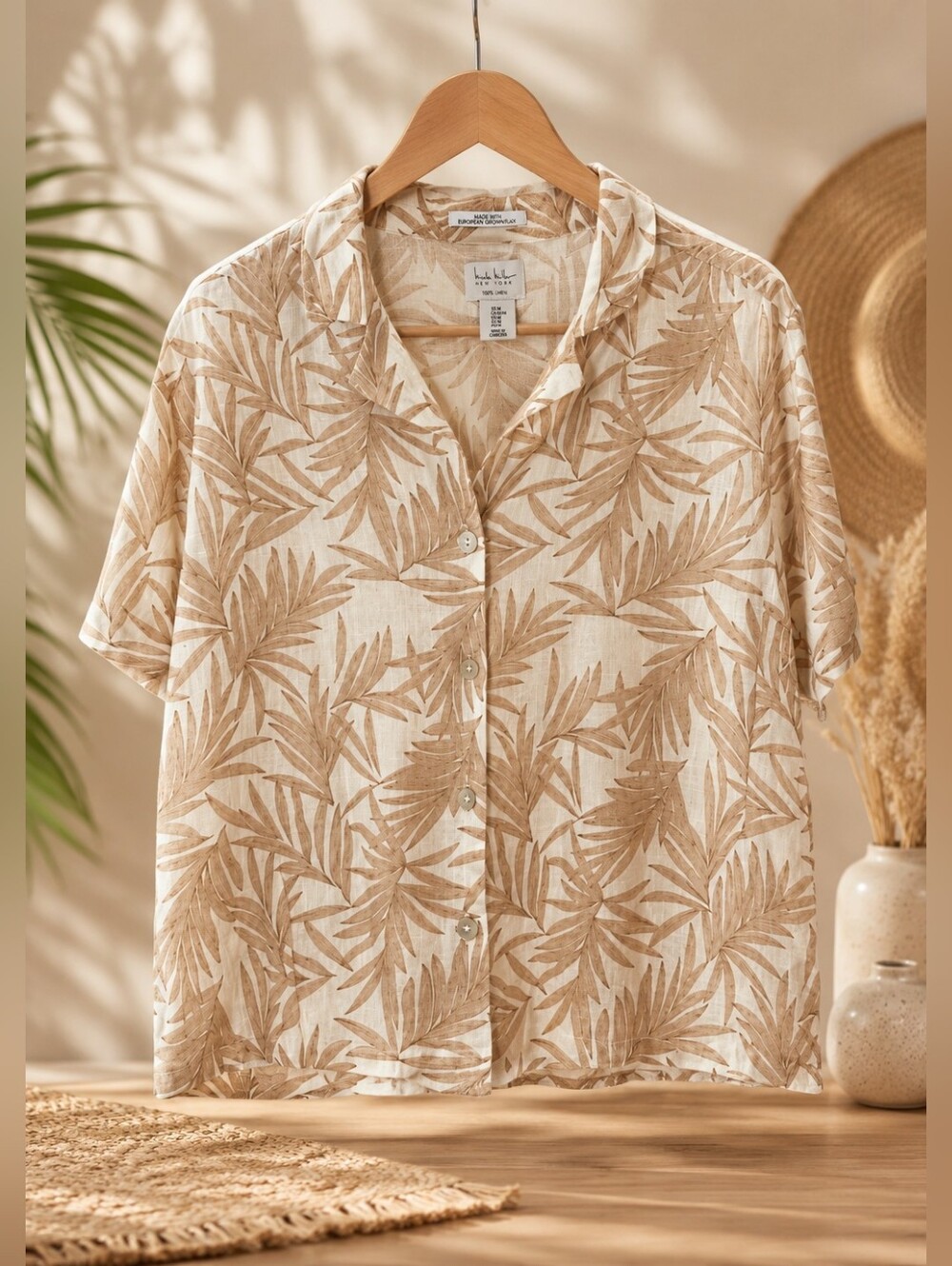 Nicole Miller New York 100% Linen Tropical Leaf Button Front Shirt Medium NWOT